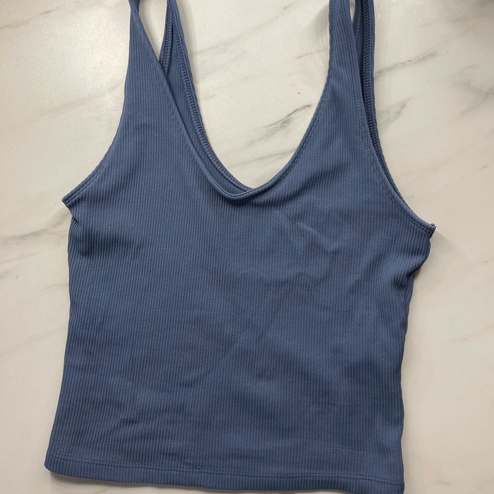 Blue cropped tank top